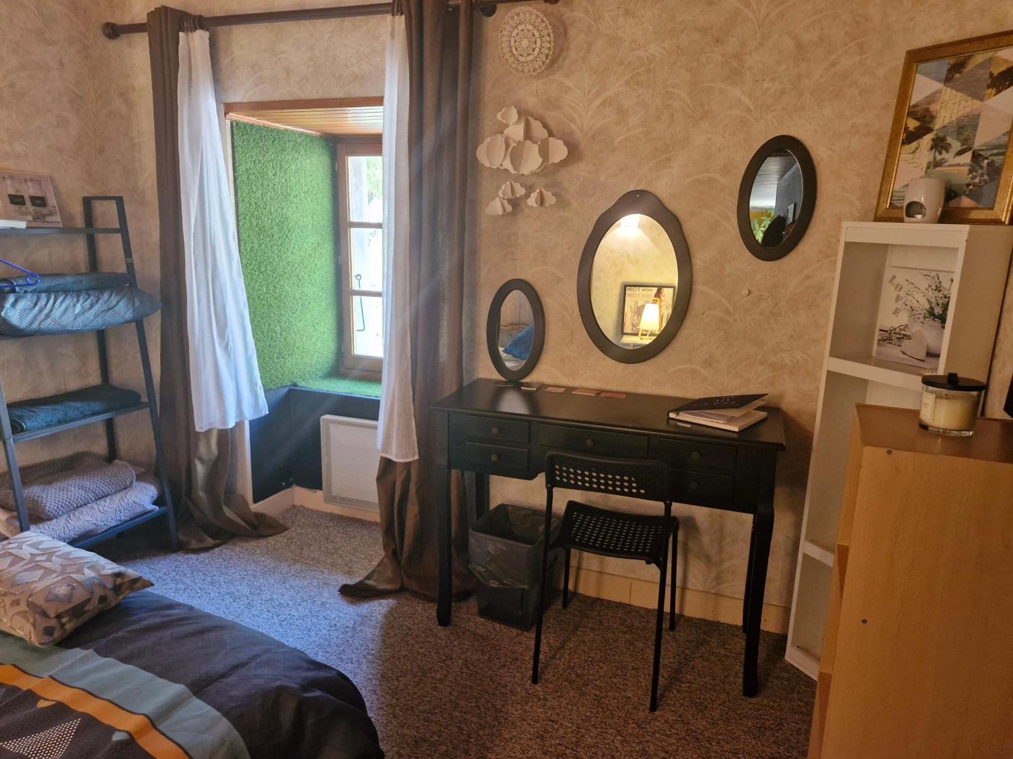 La Maison Des Lucioles Saint-Julien-Boutieres Habitación foto